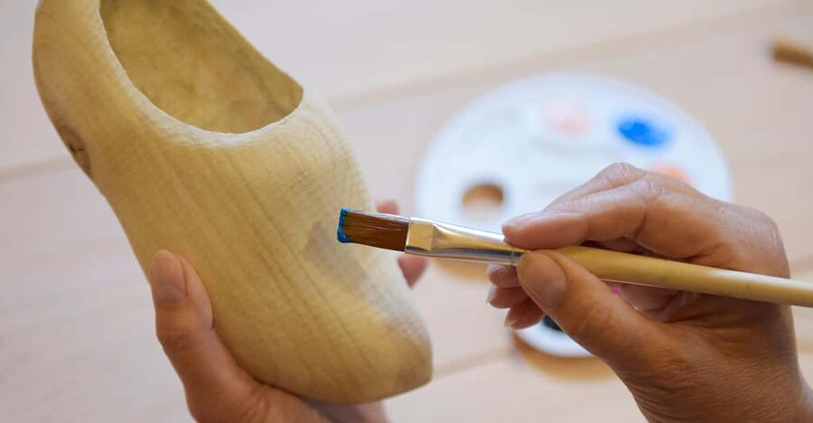 Zaanse Schans: Wooden Shoe Painting Workshop - Picking your wooden shoe: what you choose and why it changes everything
