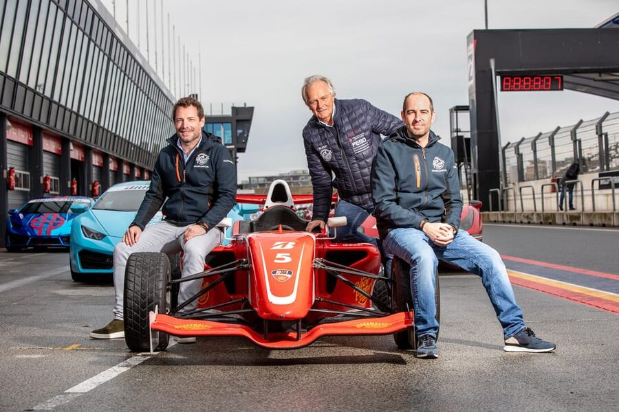 Zandvoort: Driving Experience at the Formula 1 Race Track - SIM racing at the end: why the screen time can actually help